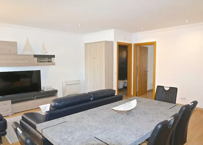 Marina Plaza 162 - Clever Details Apartment *